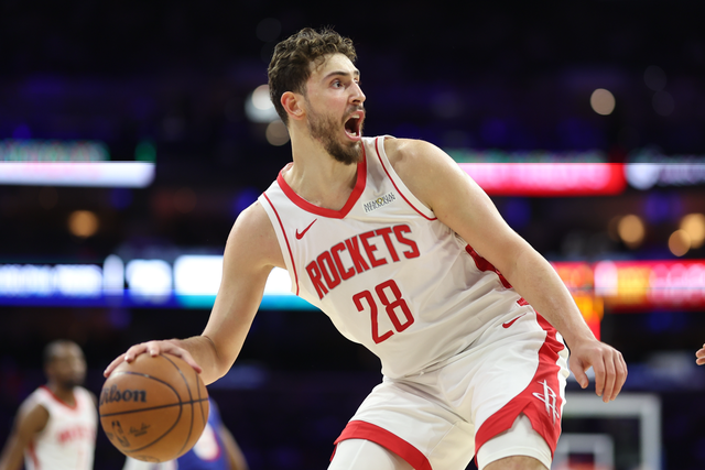 两连胜!杜兰特33+8,申京33+9,五锋成逆转关键,乌度卡研究成功